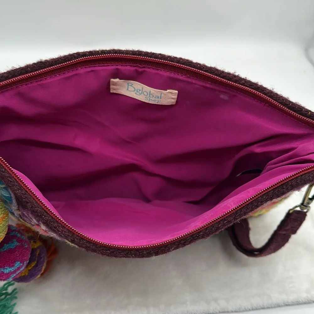 Peruvian Hand Bag Embroidered by Hand Multi-Colored The Andean Community - Picture 5 of 8